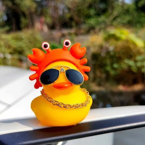 Гумова рожева качечка у шапці Краб Crazy Duck на торпеду Podarkus AD014-6 AD014-6 фото