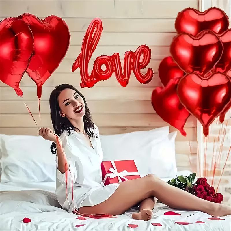 Повітряні кулі Серця LOVE з пелюстками для святкового декору DK045 DK045 фото