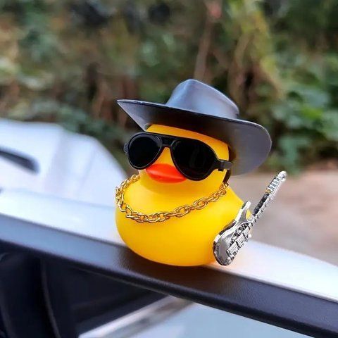 Гумова качечка у капелюсі з гітарою Crazy Duck на торпеду Podarkus AD014-4 AD014-4 фото
