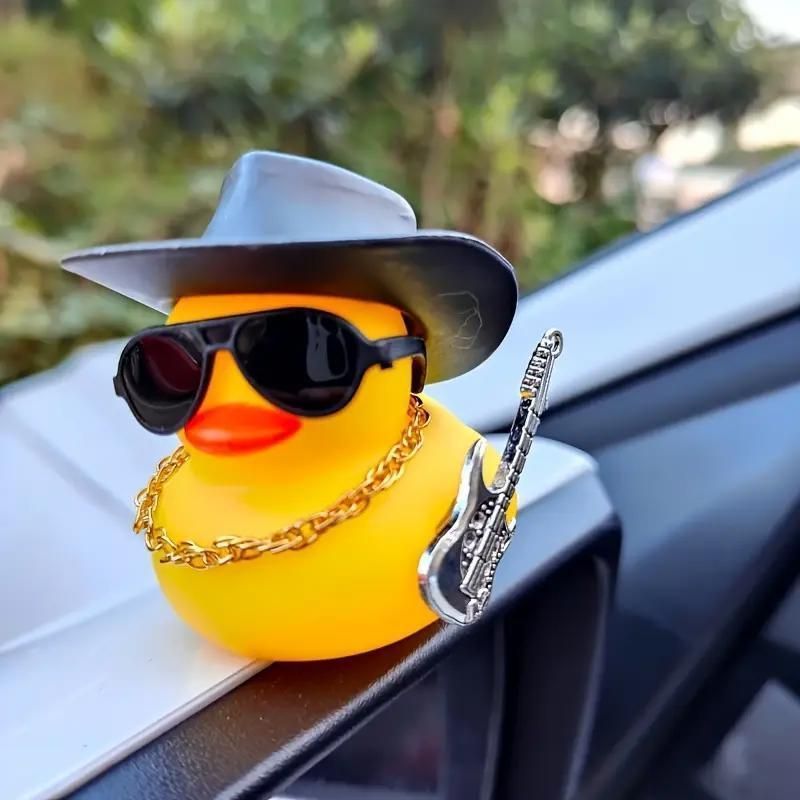 Гумова качечка у капелюсі з гітарою Crazy Duck на торпеду Podarkus AD014-4 AD014-4 фото