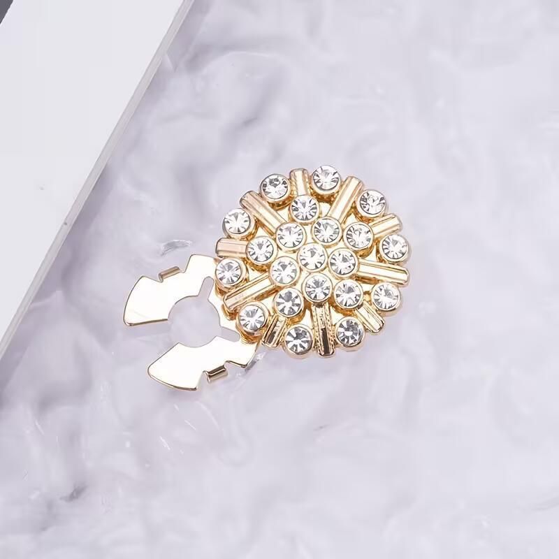 Накладки на гудзики Круглі золотисті зі стразами 2 шт Podarkus BK1196-G BK1196-G фото